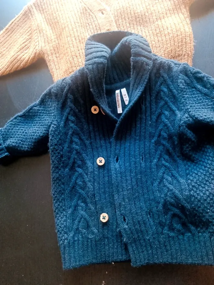 Lot gilets 3 mois - photo numéro 2