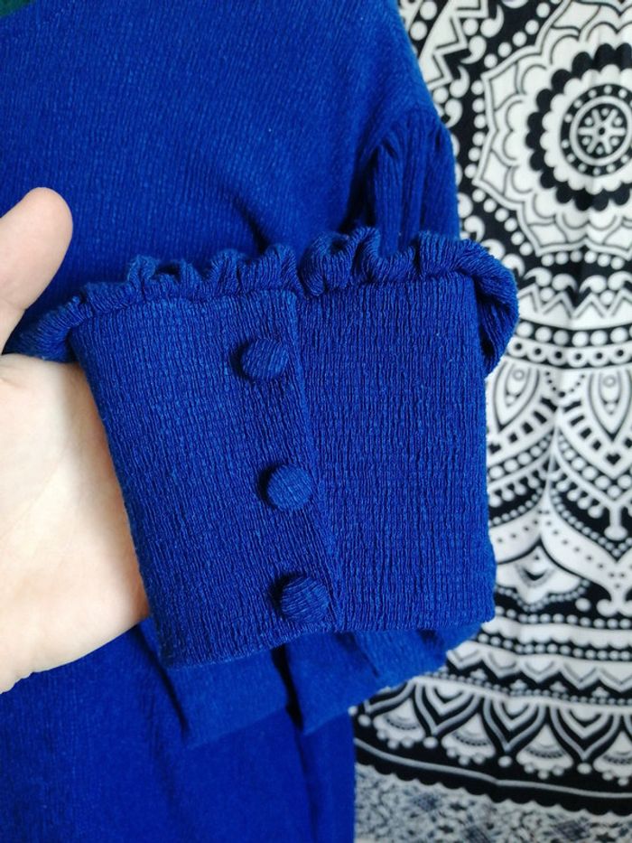 Robe bleue roi manches longues épaules froncés et détails aux poignets / reserved / (S) - photo numéro 5
