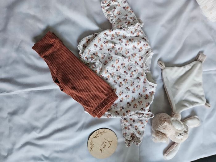 Lot vêtement fille 3 mois - photo numéro 7