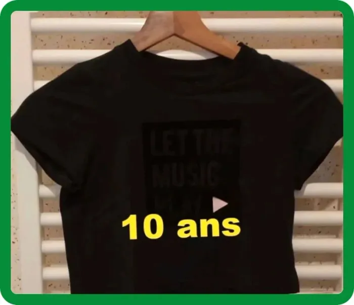Tee shirt court manche courte noir rose Décathlon Taille 10 ans