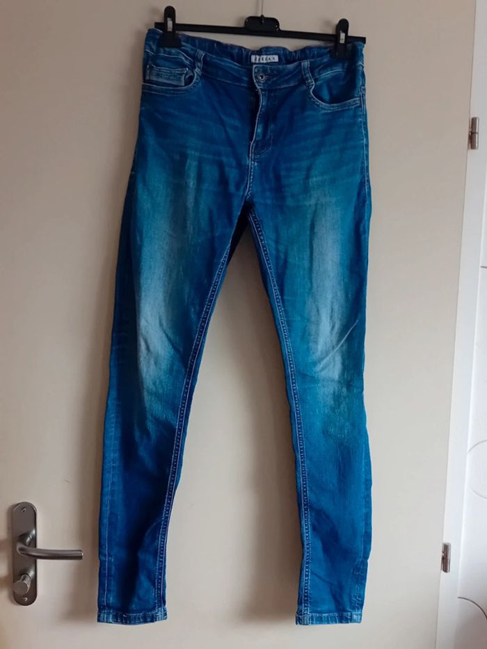 Jean bleu Creeks Taille 14 ans