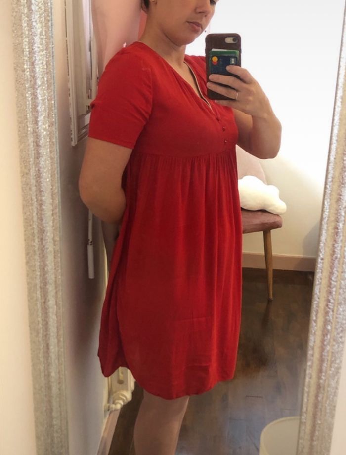 Jolie robe rouge - photo numéro 2