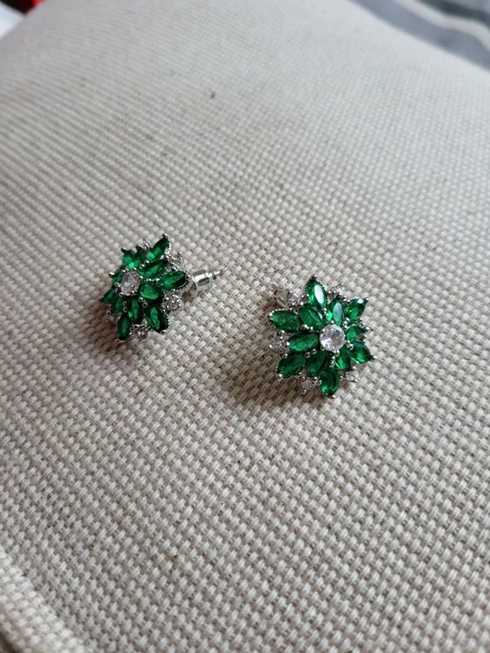 Boucles d'oreilles fantaisie - photo numéro 3