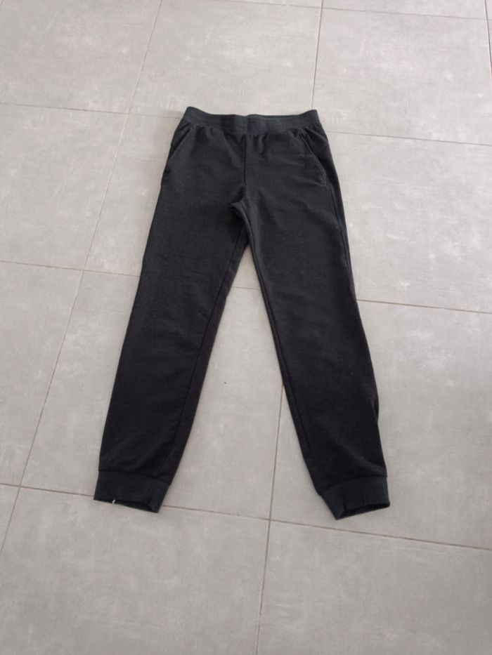 Bas de survêtement taille 12ans/13ans