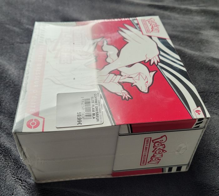 Coffret ETB collection flamme blanche écarlate et violet - photo numéro 5