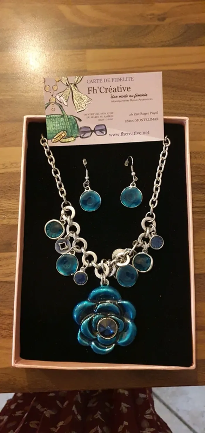 Vend parure de bijou neuve - photo numéro 3