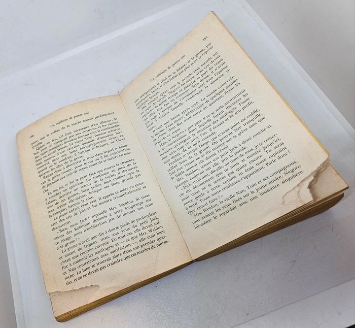 "Un capitaine de quinze ans", de Jules Verne.
Le livre de poche.
538 pages - photo numéro 7