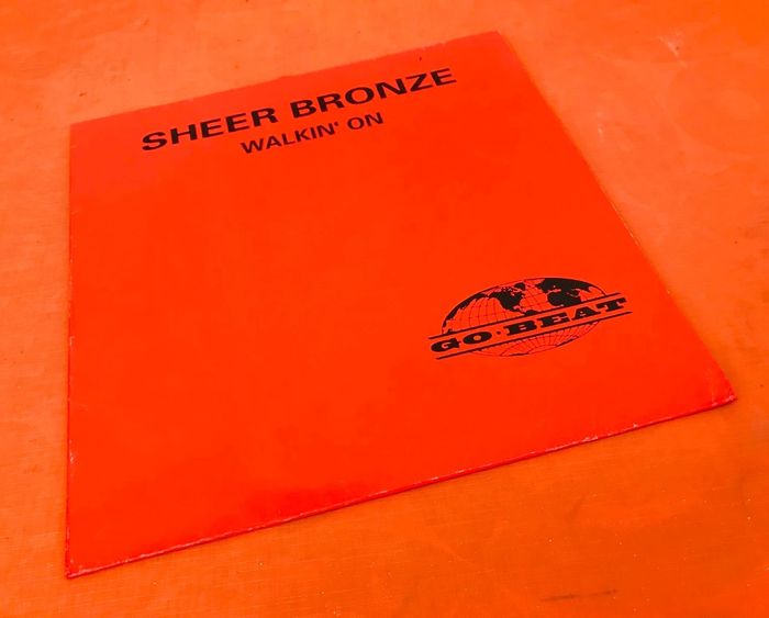 Vinyle 33 tours Sheer Bronze Walkin' on (1992) Label: Go! Discs 869 8671 - photo numéro 6