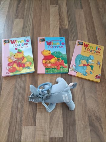 Lot 3 livres Winnie l'ourson+ peluche Bourriquet