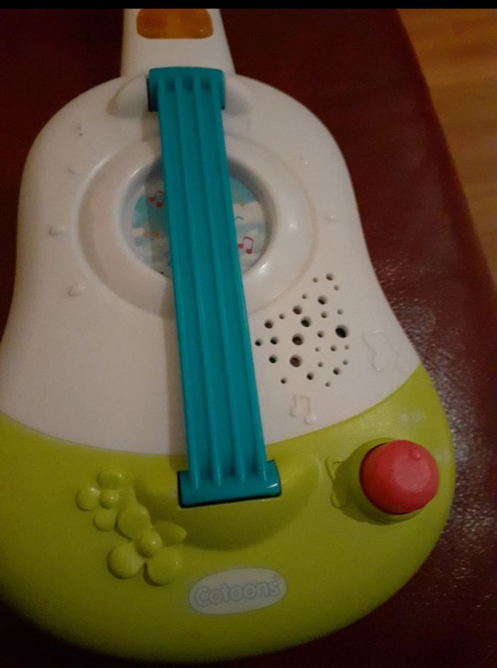 Guitare cotoons - photo numéro 2