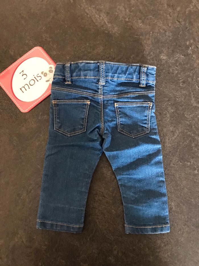 Jean bleu - 3 mois - photo numéro 2
