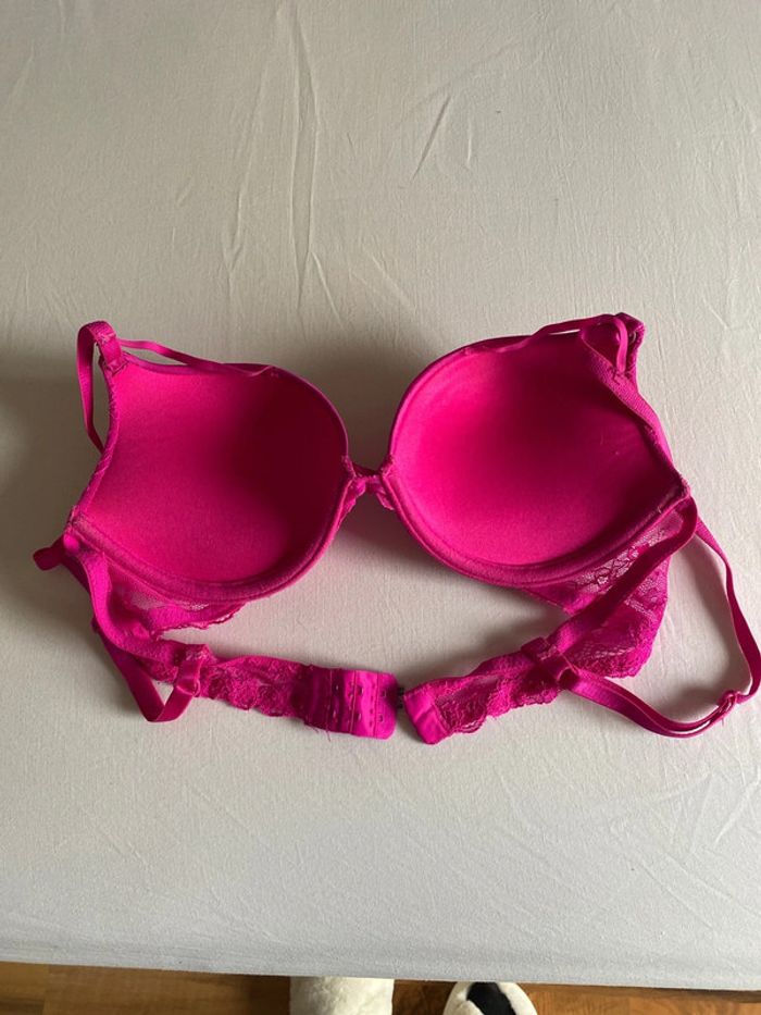 Soutien gorge fushia - photo numéro 6