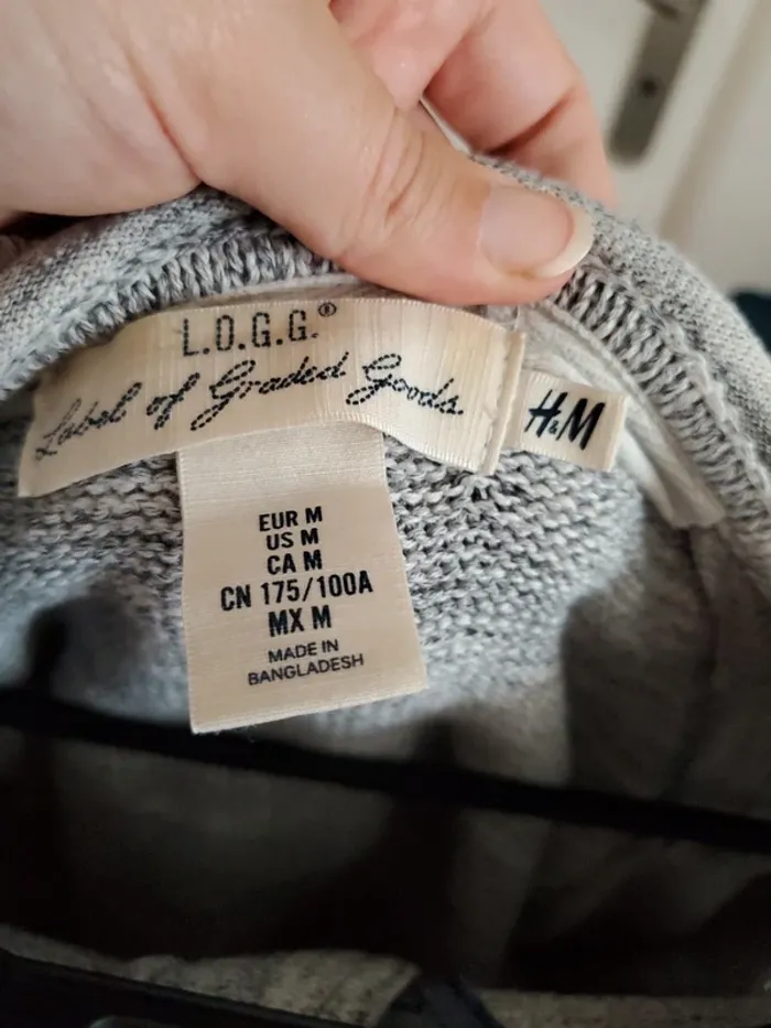 Pull à capuche - photo numéro 3