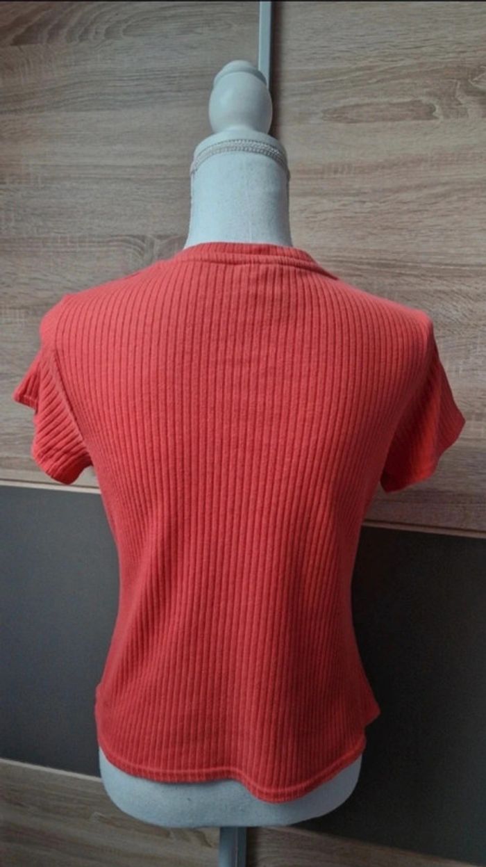 Tee-shirt côtelé. - photo numéro 2