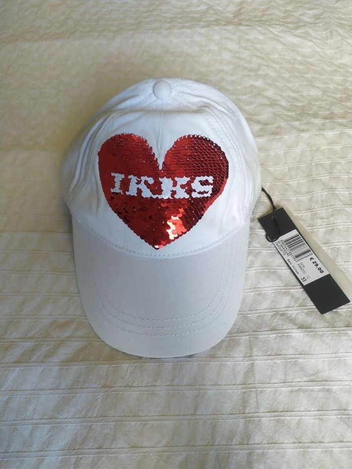 Casquette IKKS Paris à sequins 8 9 10 ans neuve