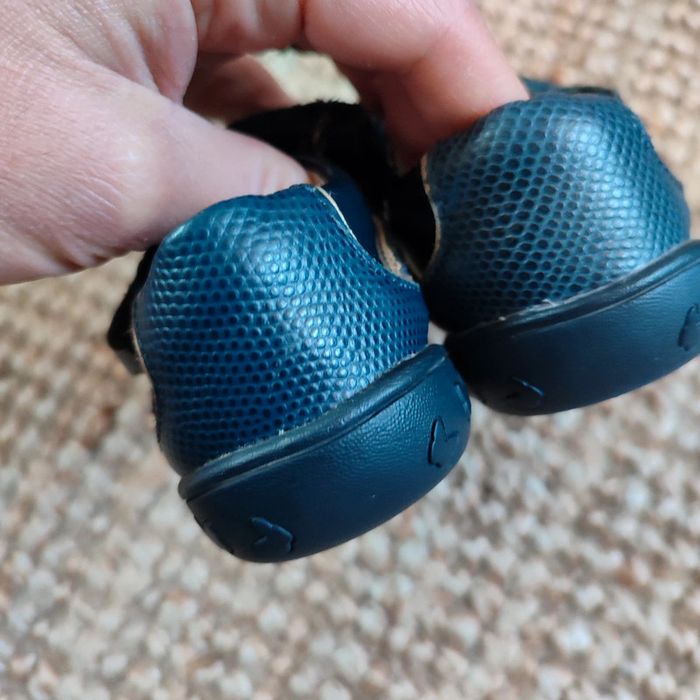 Sandales fermée à scratch fille 23 - photo numéro 3