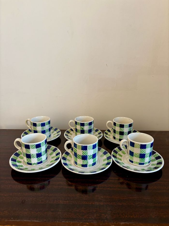 Ensemble de 6 tasses et soucoupes Digoin Sarreguemines Plaid