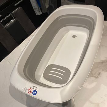 Baignoire pliante Twistshake et accessoires