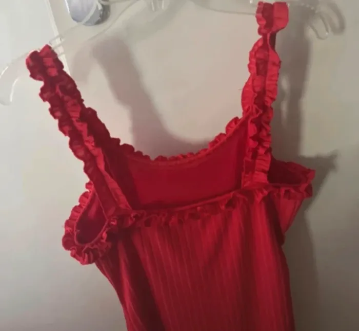 Robe rouge - photo numéro 3