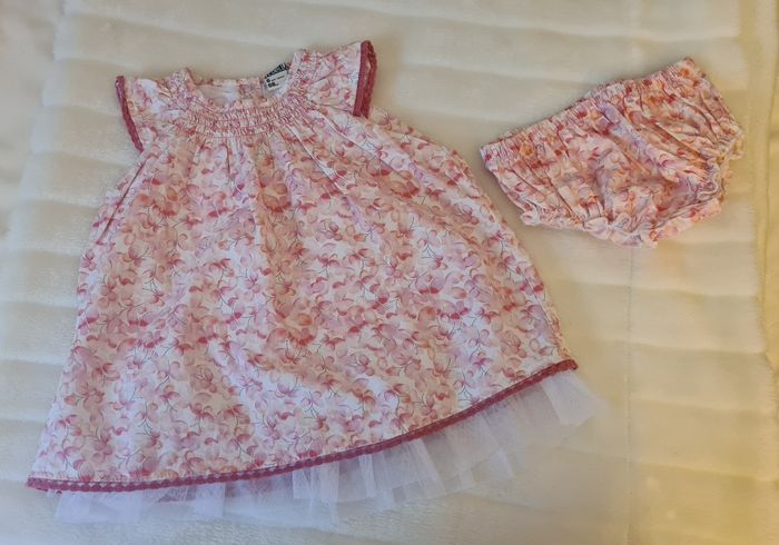 Robe et culotte 6mois comme neuve - photo numéro 5