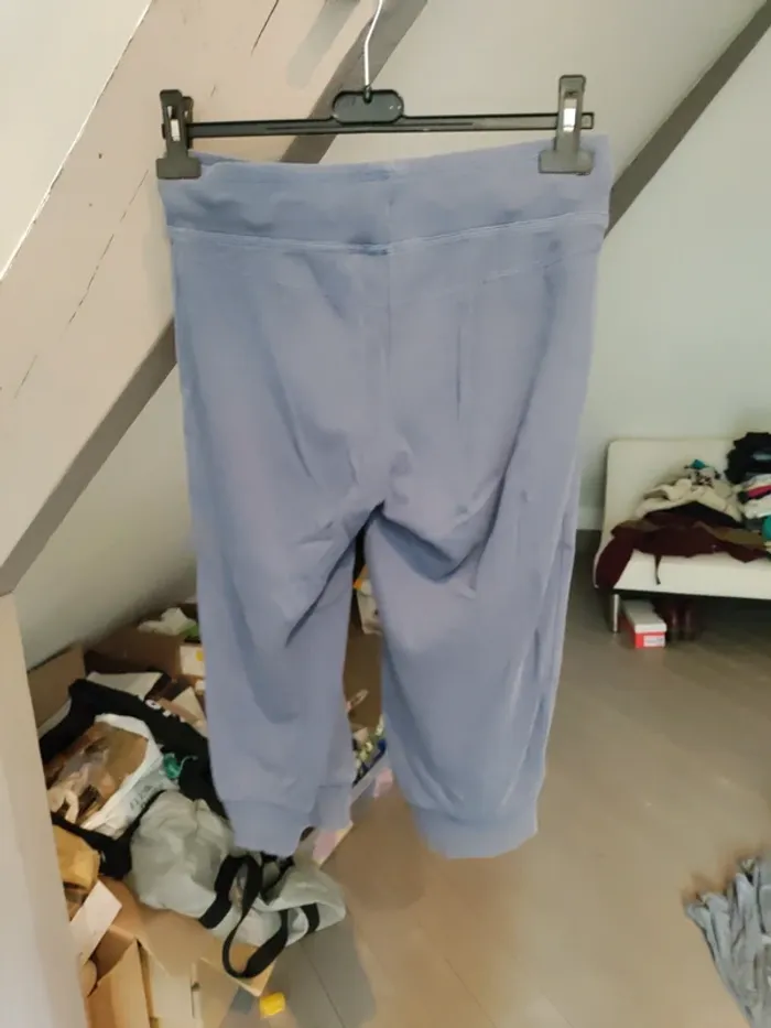 Jogging leeging court marine taille 36 - photo numéro 2