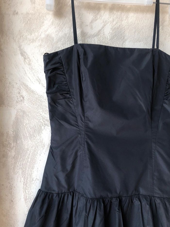 Jolie Robe noire Vera Mont 34 - photo numéro 2