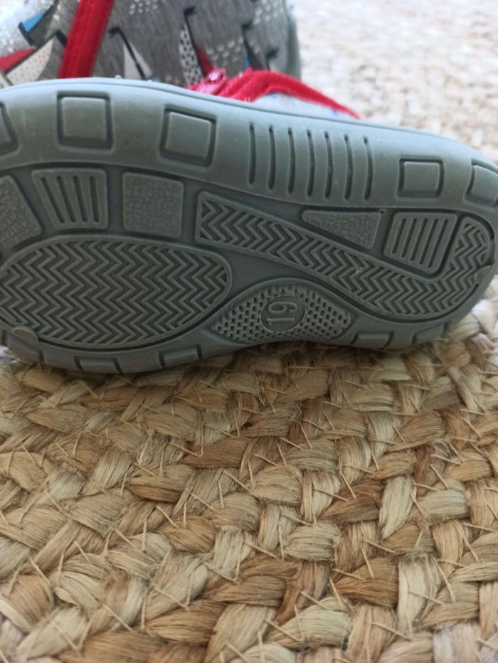 Chaussons 19 - photo numéro 3