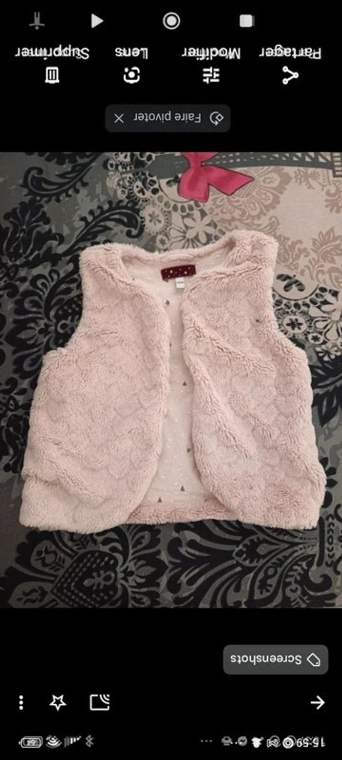 Boléro sans manche 10 ans fourrure tout doux