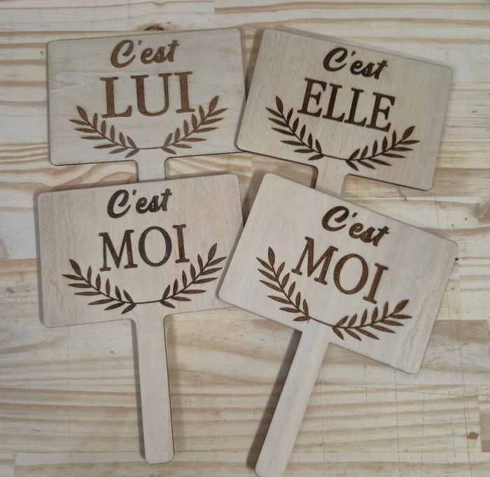 Lot de 4  Pancartes  pour jeu de mariage,  retraite,  anniversaire