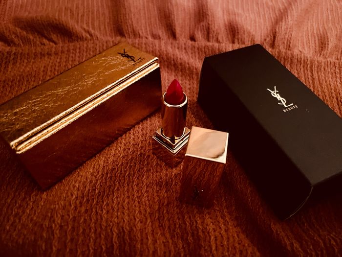 Rouge à lèvre et son écrin Yves saint Laurent - Yves Saint Laurent | Beebs