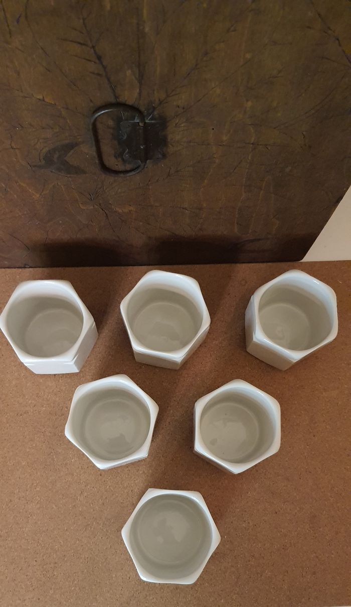 Lot de 6 pots "Yalacta" en porcelaine blanche Vintage - photo numéro 5