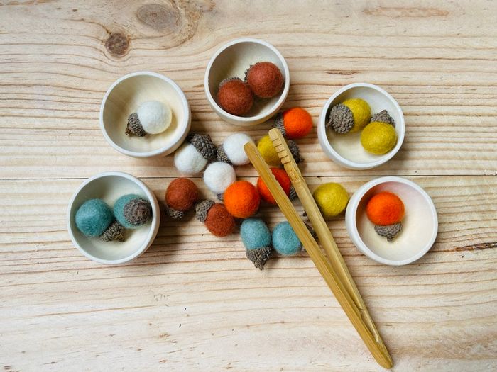 🌰 Jeu de tri couleur et sensoriel – Noisettes en feutrine méthode Montessori - photo numéro 4