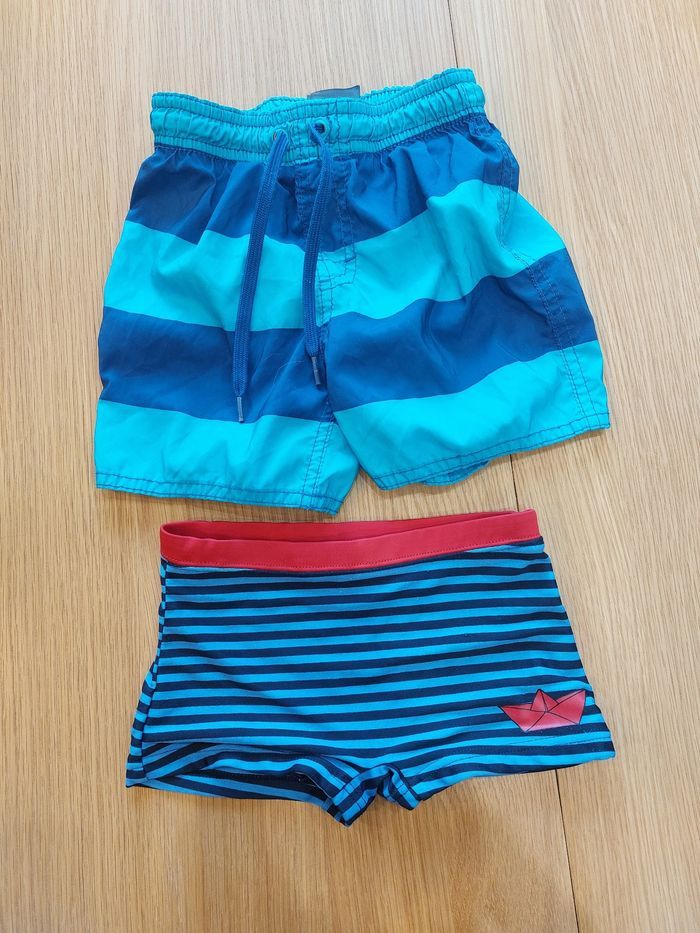 Lot 2 maillots de bain 24m