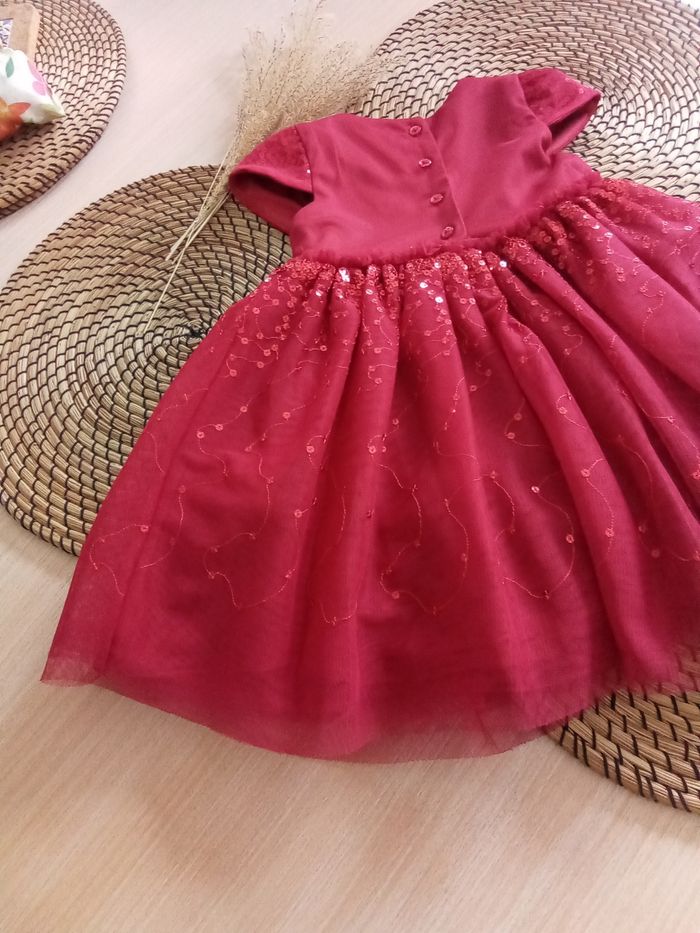 Robe de fête rouge avec volants et strass Primark taille 2/3 ans - photo numéro 7