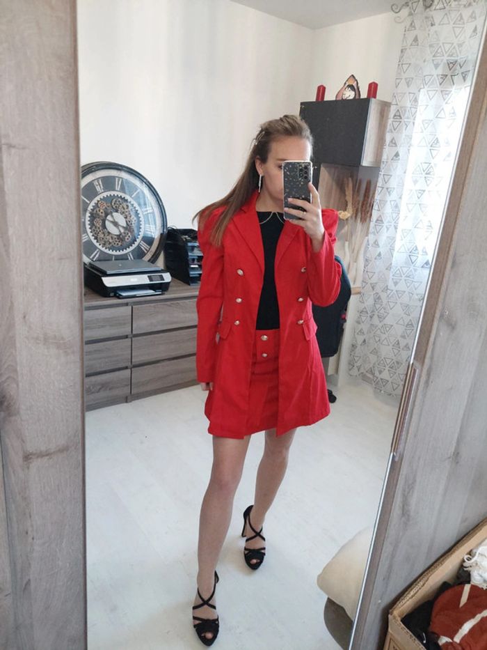 Ensemble rouge jupe + blazer femme taille S