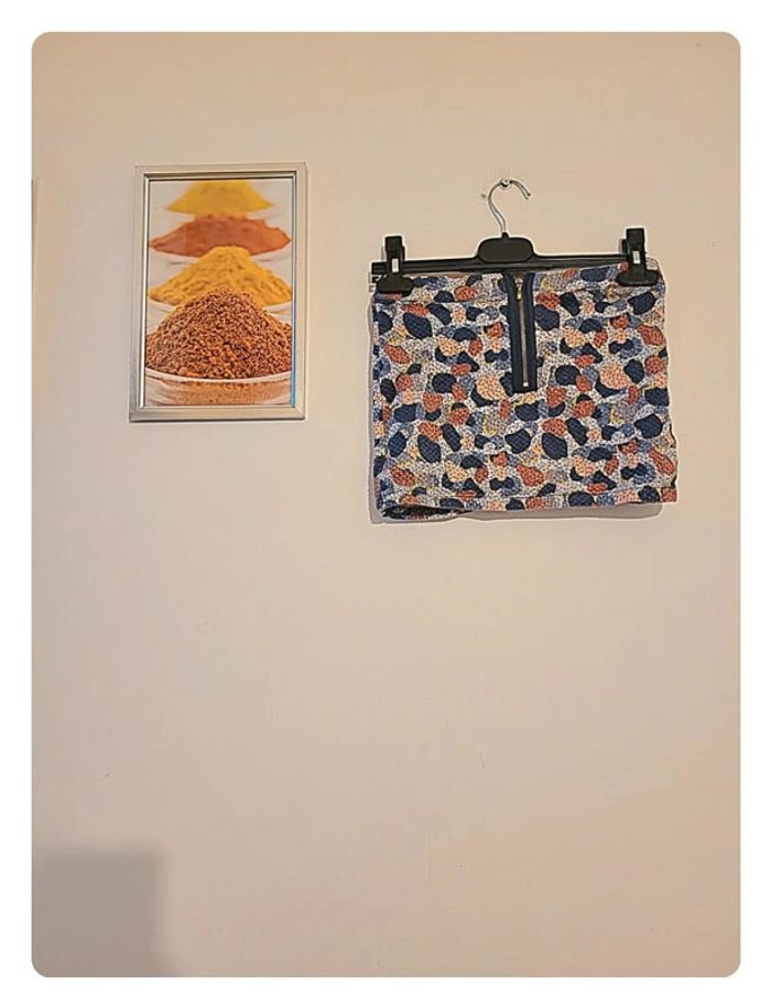 Magnifique petite jupe droite a motifs colorés "JBC" taille 8 ans - photo numéro 5