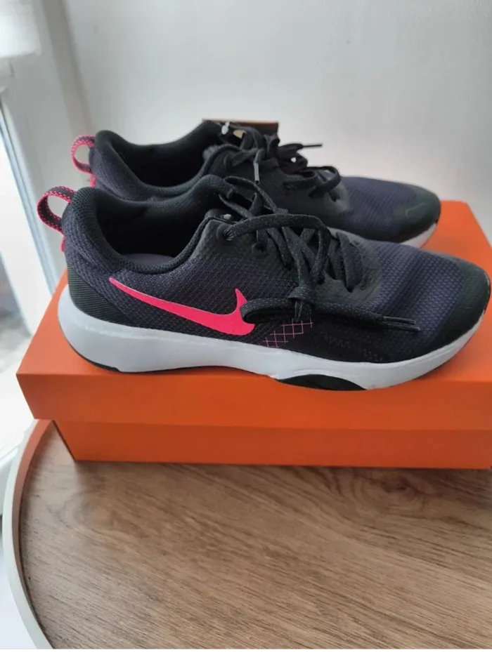 Basket de sport taille 38 neuve - photo numéro 4