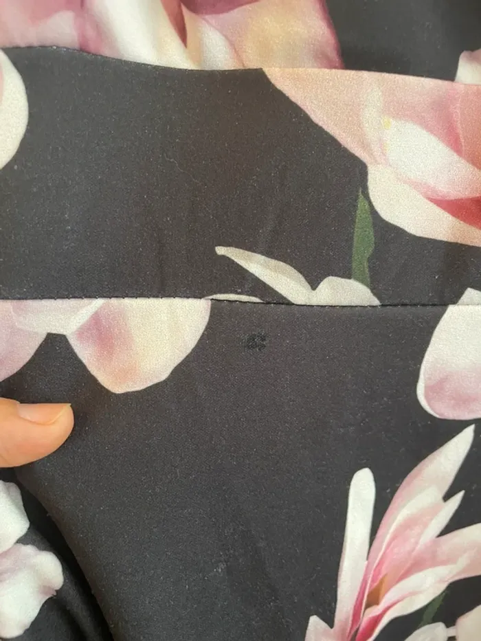 Jolie robe noire fleur de cerisier Lolaliza taille S - photo numéro 3