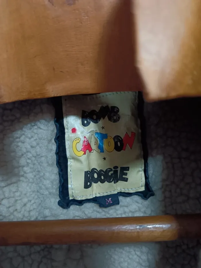 Bomb boogie x Cartoon "Veste courte cuir sherpa" taille M - photo numéro 12