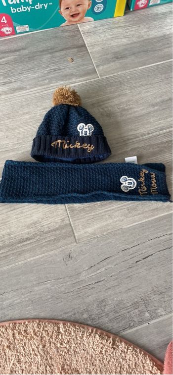 Bonnet et écharpe Mickey bébé 