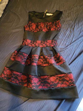 Robes tailles 38 2 euros pièce