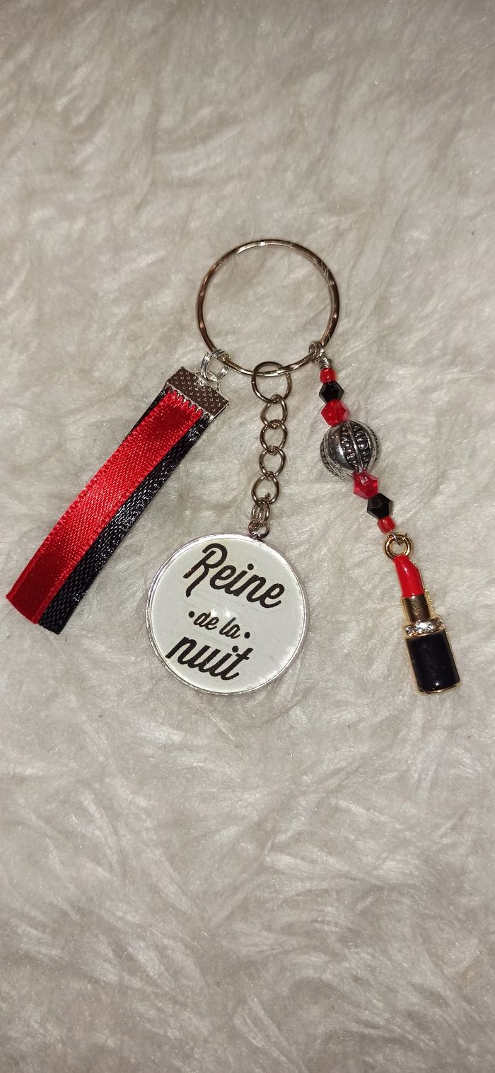 Porte clé humour " Reine de la nuit"