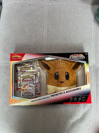 Coffret collection pochette à accessoires Pokémon