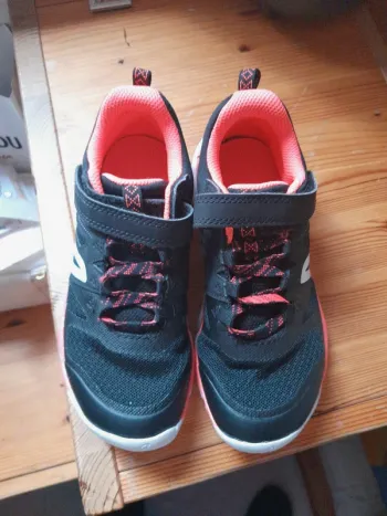 Basket fille Newfeel rose et noir Decathlon 31