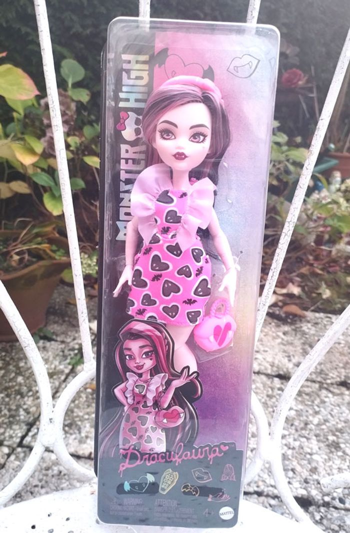 poupée Monster High mattel neuve Draculaura en boîte - photo numéro 1