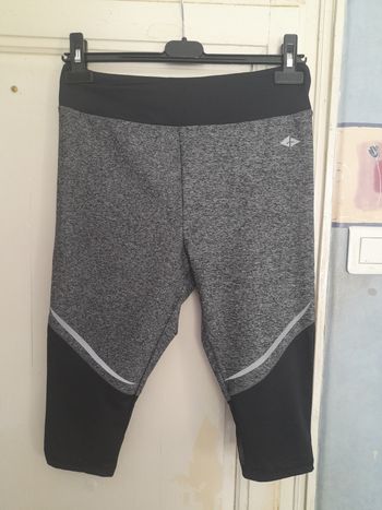 Survêtement/legging de sport de type corsaire, marque Athlitech, taille M