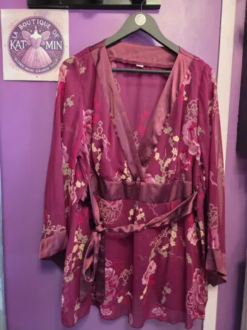 Jolie blouse manches 3/4 en voile transparente T50