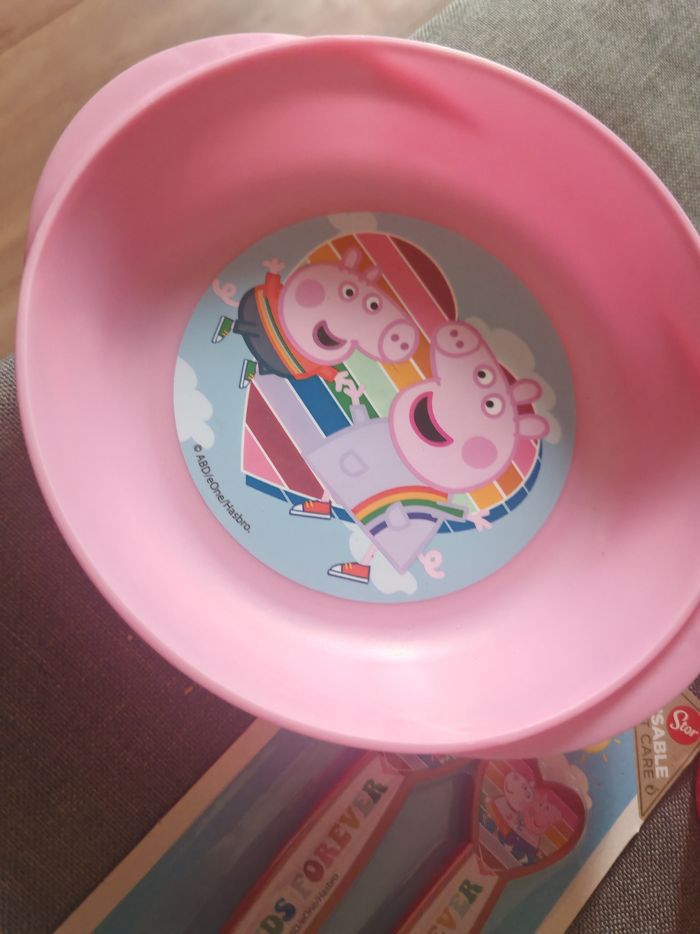 Vaisselle Peppa pig - photo numéro 2