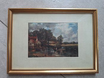 Cadre doré avec effet patiné et sa vitre, taille 25,5cmx18,5cm