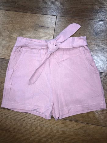 Short fille 🌺 3 ans très bon état